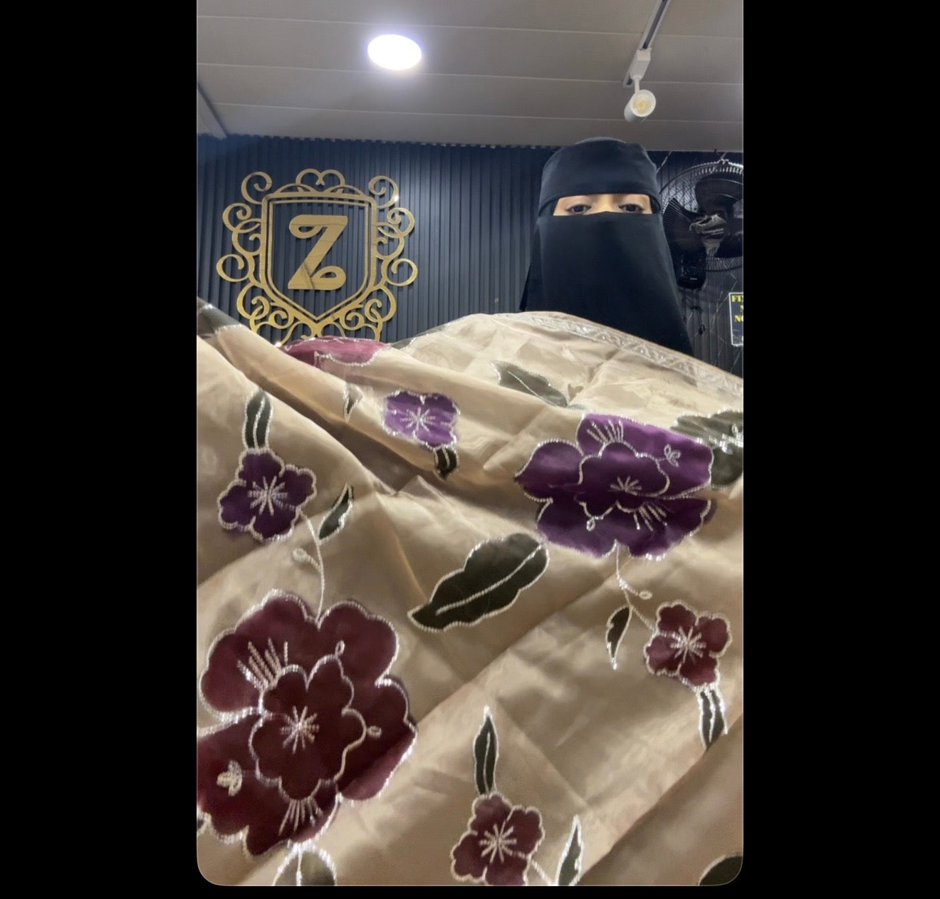 Trending dupattas only