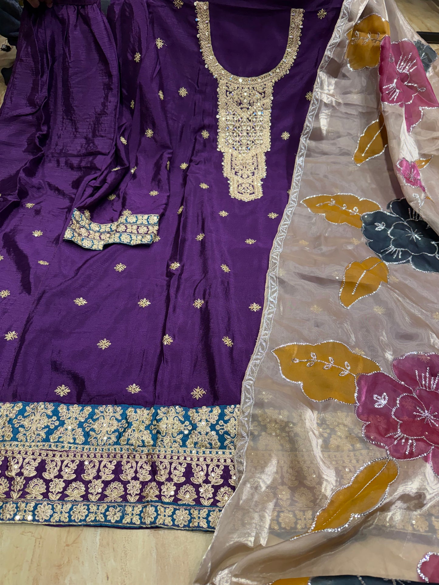 flower suits semi stitched