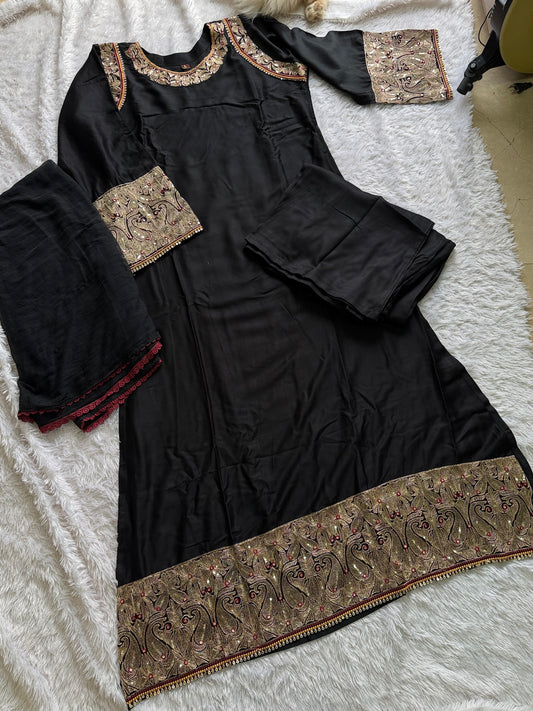 Farhana outfit