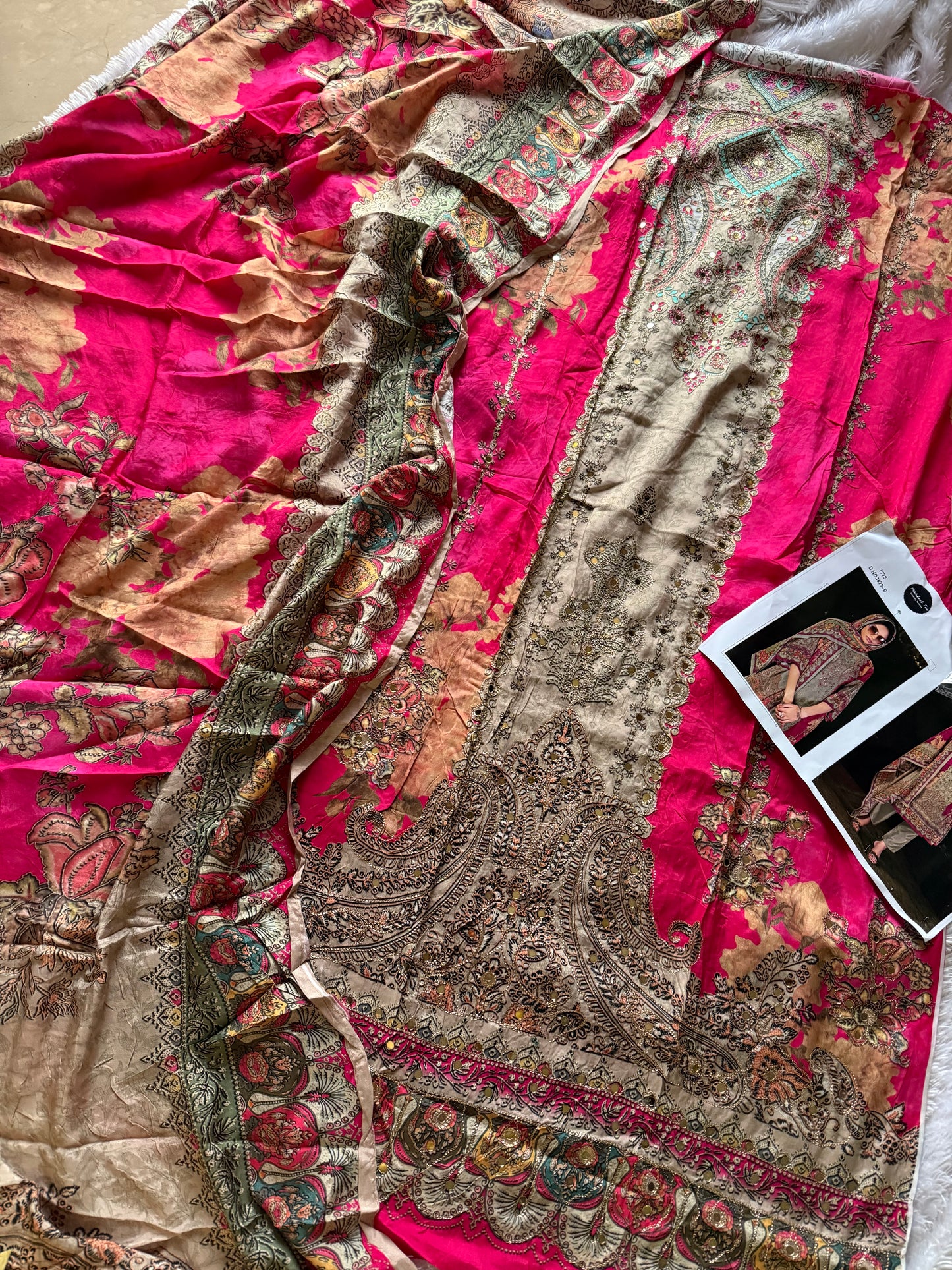 pure muslin zoom pics to see codes