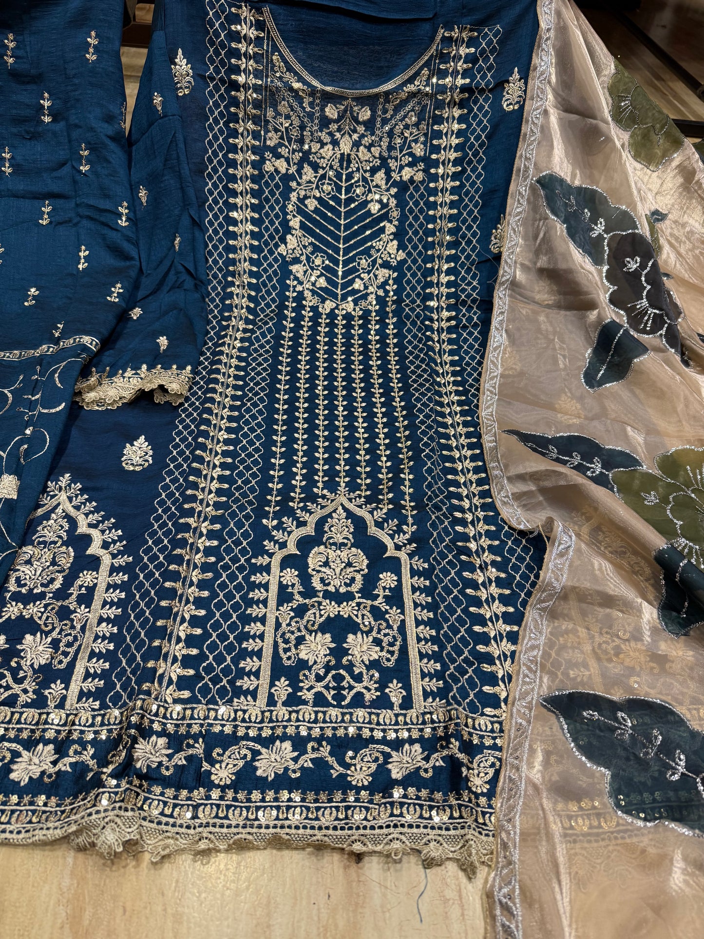 flower suits semi stitched